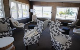 Quays Hotel